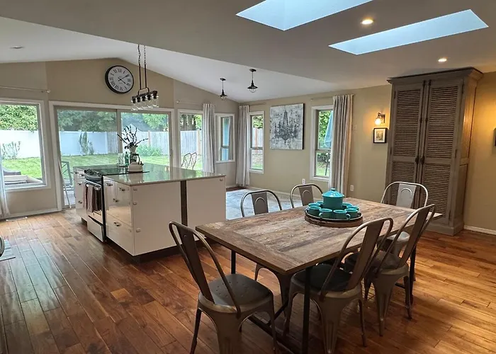 Careys Refuge Spacious Family Friendly Retreat