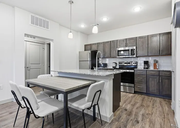 Chisholm Trace 1233 I Spacious 1 Bed 1 Bath