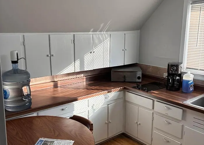 Cozy 2Nd Floor Suite- In Hecla