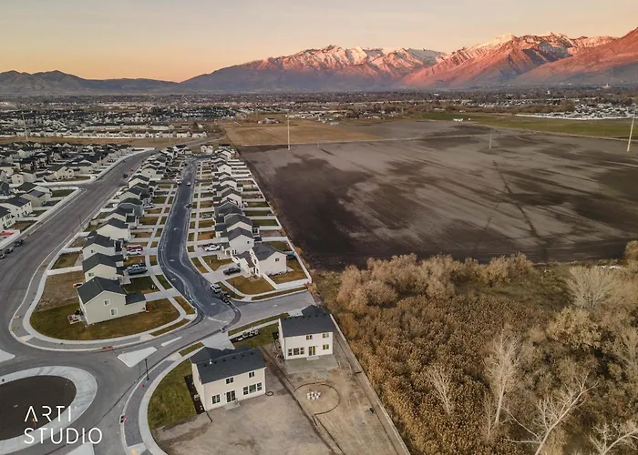 Utah County Lake View Retreat