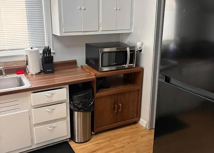 Cozy 2Nd Floor Suite- In Hecla