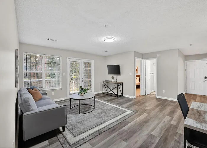 Spacious Condo Near Atlanta With Great Sleep