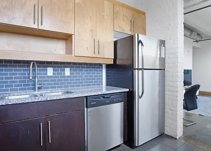 Landing Apartments - Star Lofts