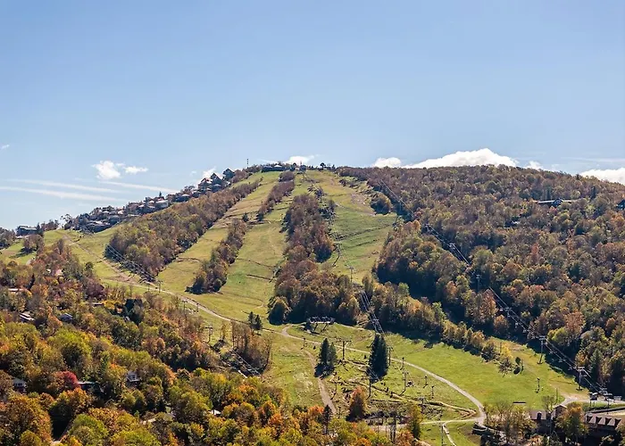 Beech Mountain Escape With Views
