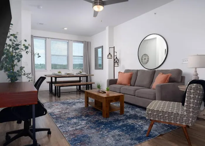 2 King Suites, Pool Near Oak Mountain