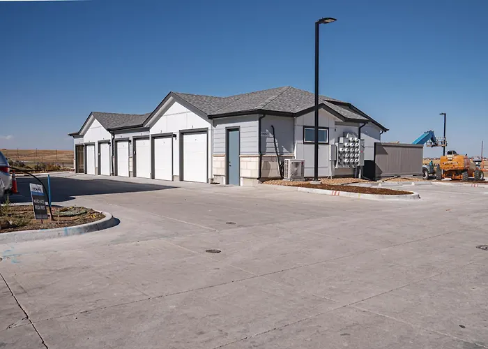 Brand New, Cozy & Modern Condo - Dogs Welcome