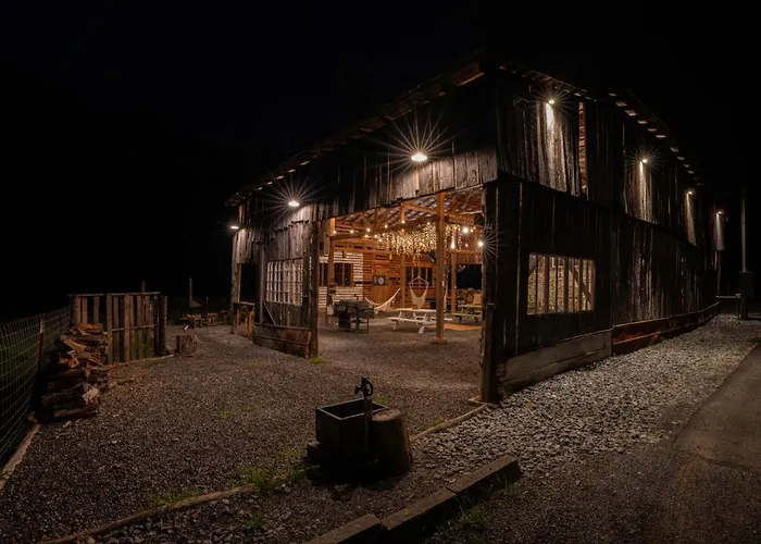 Meadow View Romantic Nature Stay W Barn, Outdoor Tub And Sauna