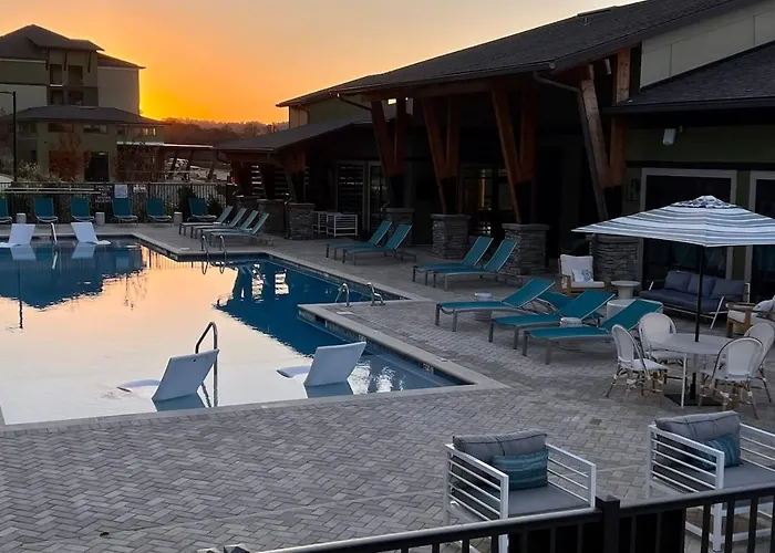 Oak Mountain Retreat With Fitness Center