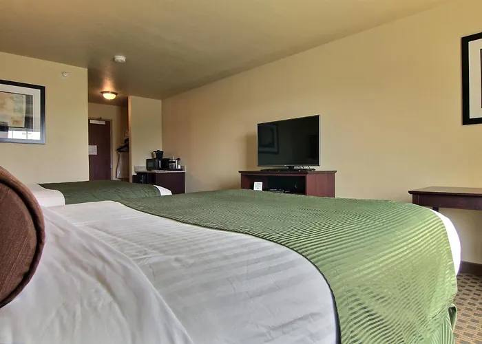 Cobblestone Inn & Suites - Carrington
