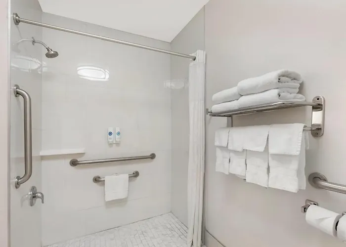Comfort Inn Ballard-Roosevelt
