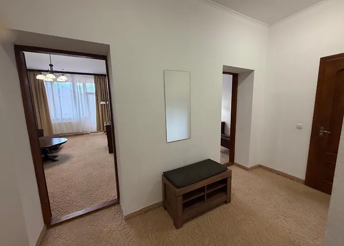 Erney Laz Hotel