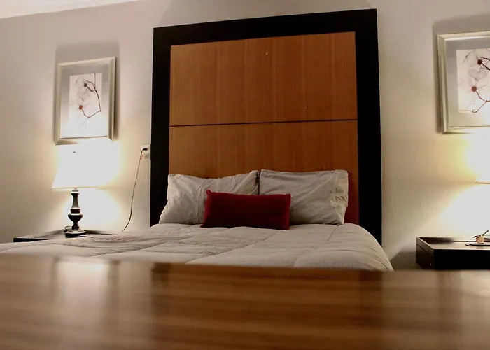 Apm Inn And Suites