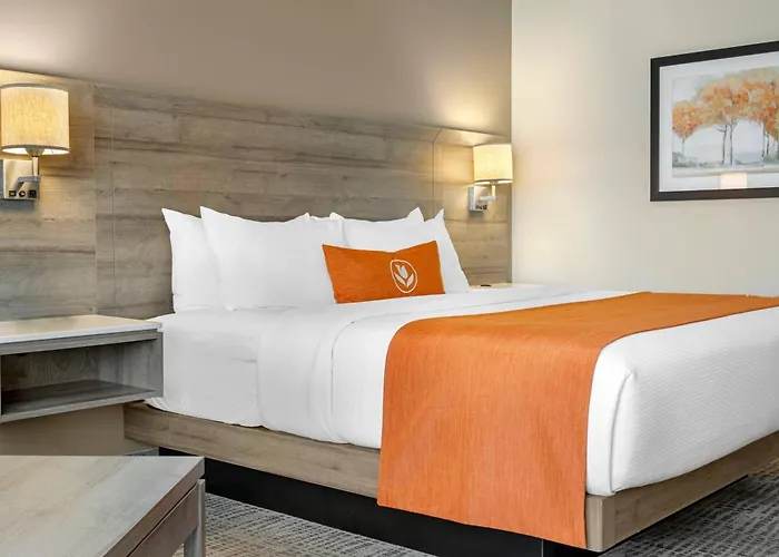 Amsterdam Inn & Suites, An Ascend Collection Hotel