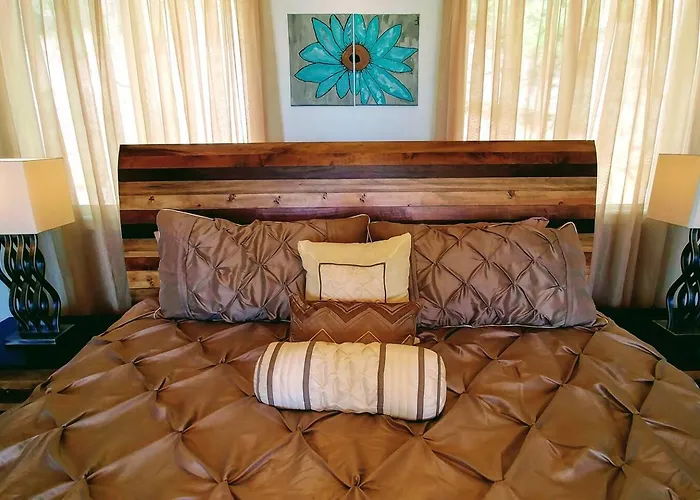 Peace Of Heaven, Modern Chic Cabin, Majestic Mountain Views, Hot Tub, Fire Pit, Outdoor Games, Close To Town