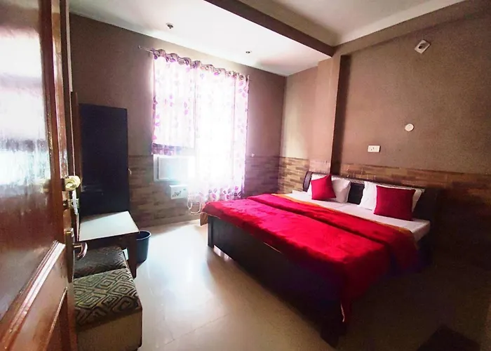 Hotel Ishaan International Near Yatra Parchi Counter 2