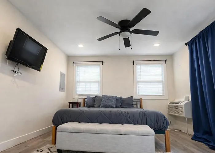 Cozy Corner Charming 1Br With Wifi