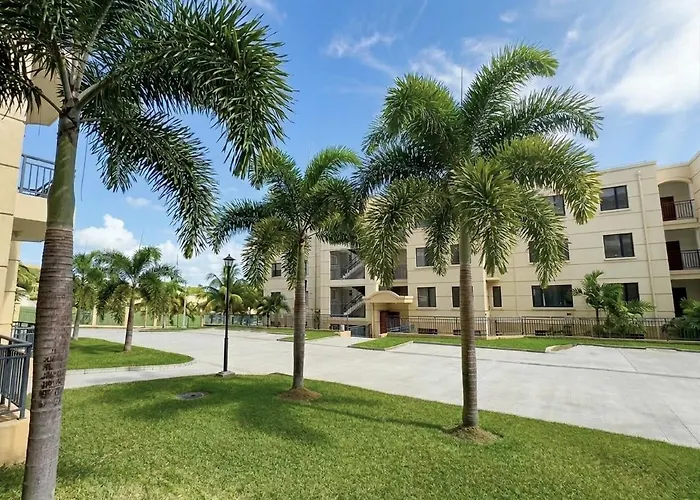 Seaview Garden Hotel & Residences