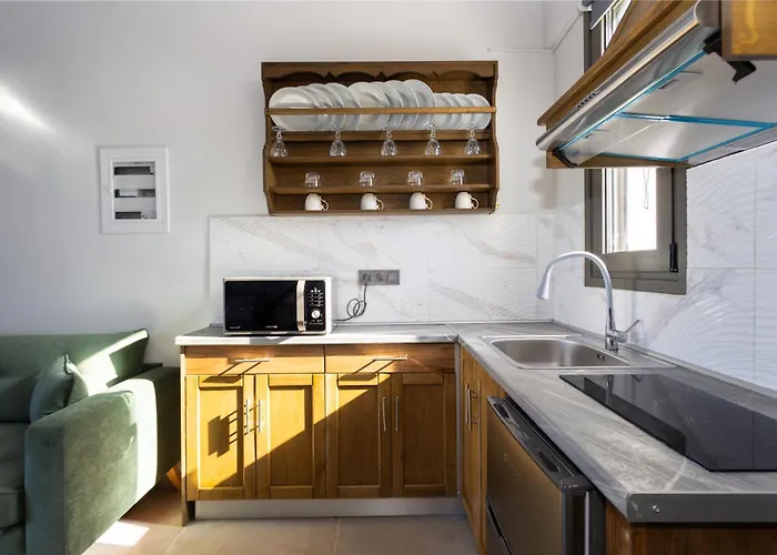 Eneos Boutique Residences - Koroni Poolside & Garden Retreats
