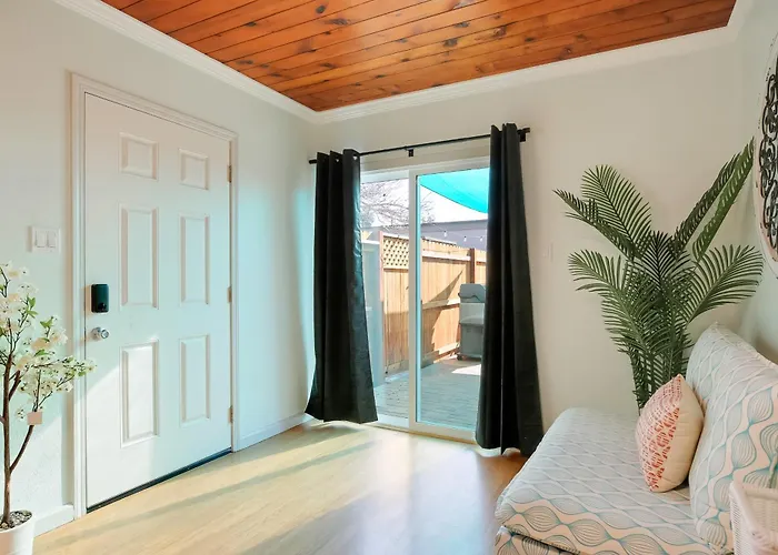 Goodland Green House
