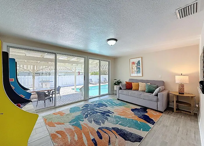 Pool Pet Friendly Game Room