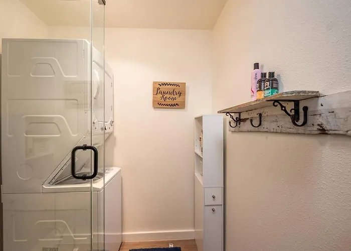 Cozy 3-Bedroom Townhome - 3 Miles From Osu!