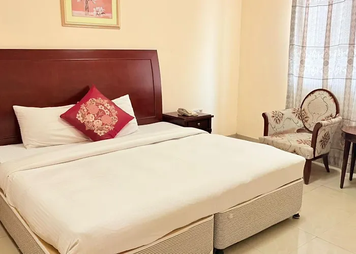 Clifton International Hotel