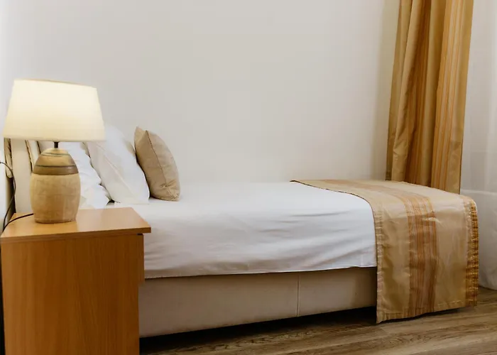 Hotel N