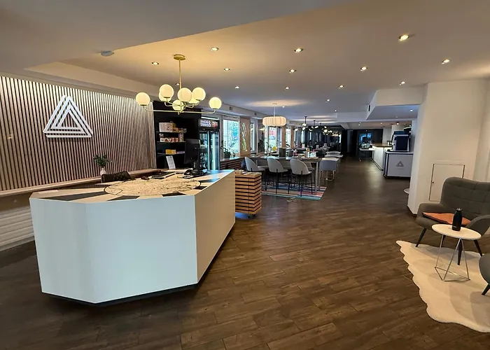 Hotel Alpha