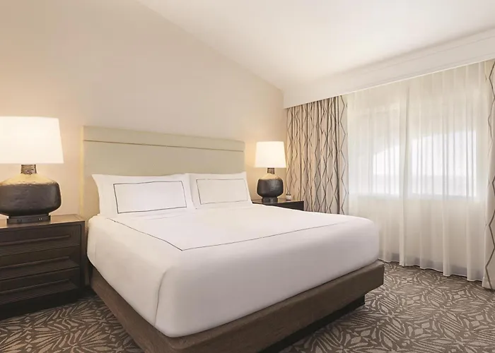 Zachari Dunes On Mandalay Beach, Curio Collection By Hilton