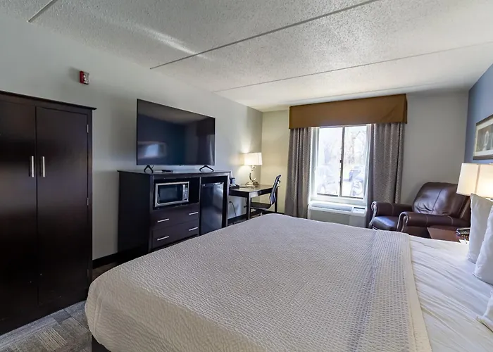 Greenfield Inn & Suites Owensboro, Ky Airport