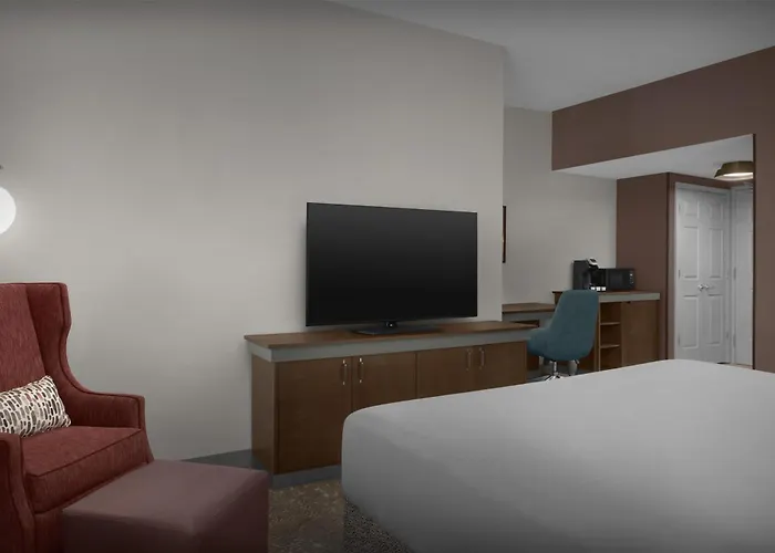 Hilton Garden Inn Westbury