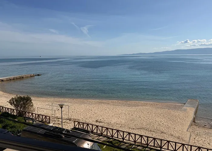 Hotel Akrogiali