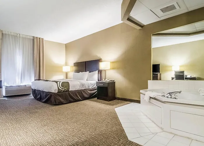 Quality Suites Graham - Burlington South