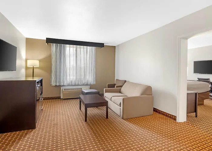 Quality Inn & Suites Chattanooga-East Ridge