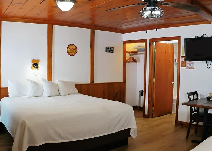 Park Motel And Cabins