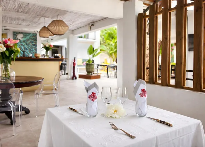 Sous Le Badamier Quiet Boutique Hotel With Pool Near Grand Baie