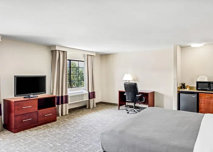 Quality Inn & Suites Vail Valley
