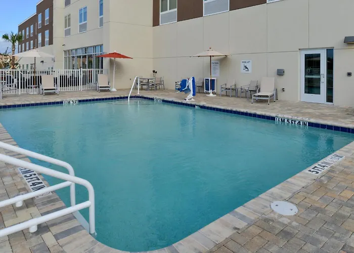 Holiday Inn Express & Suites Trinity By Ihg