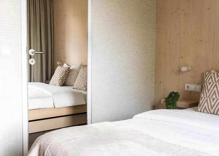 Hotel Bergamo Modern & Zentral In Ludwigsburg 24H Check In 3 Min Zum Schloss Nachhaltiges Hotel In Holzbauweise