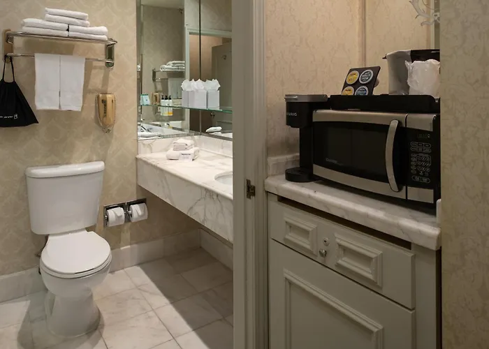 Carlyle Hotel