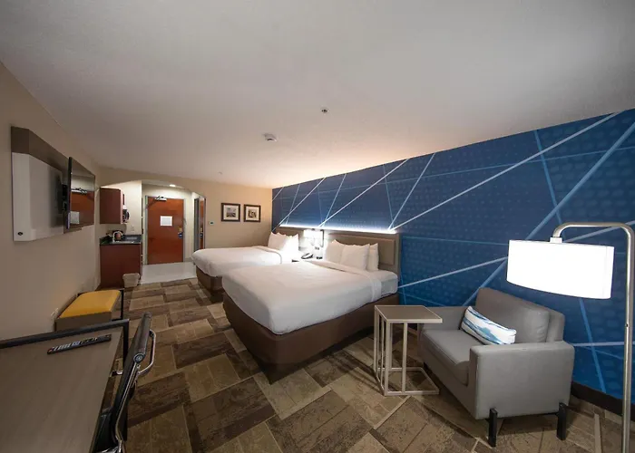 Comfort Inn & Suites Hutchinson