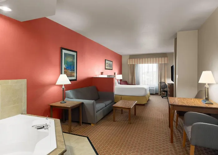 Baymont Inn & Suites By Wyndham Sturgis