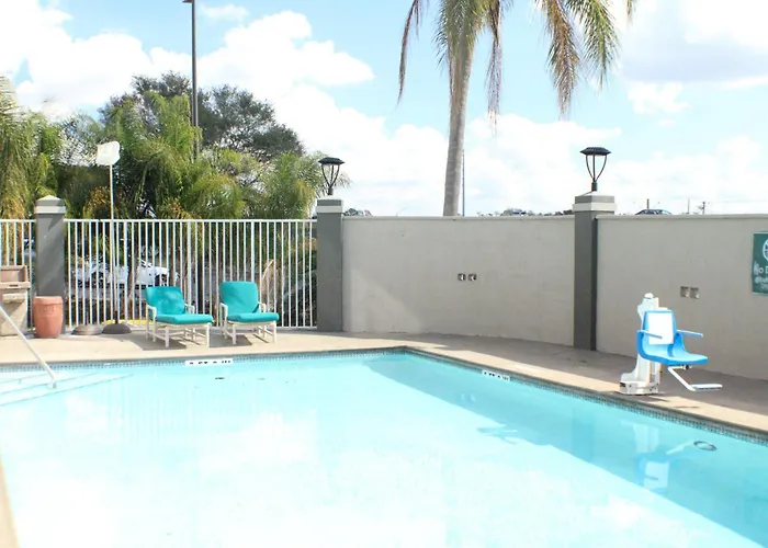 La Quinta By Wyndham Lakeland East