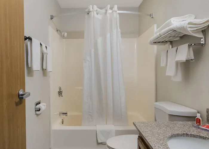 Econo Lodge Inn & Suites Yankton