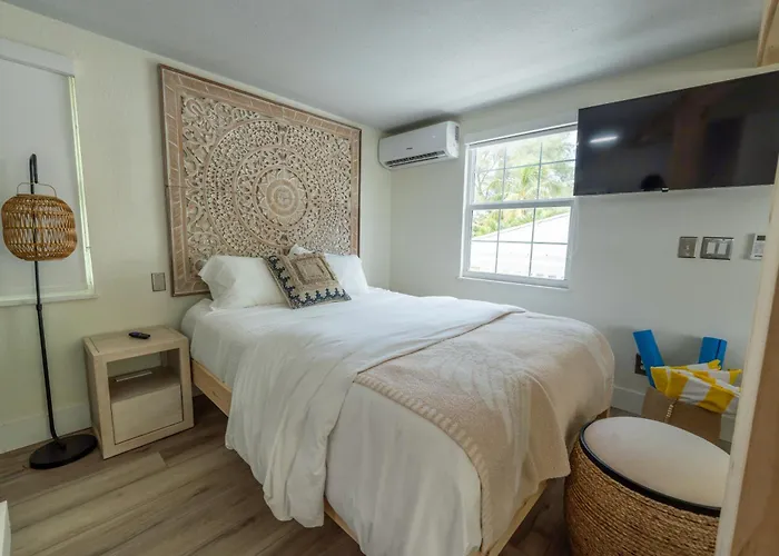 Seahorse Beach Bungalows