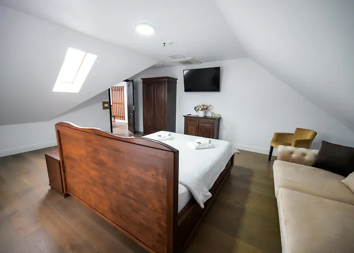 Hotel Yara