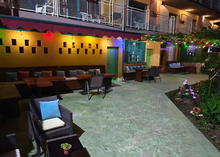 Largo Beach Hotel