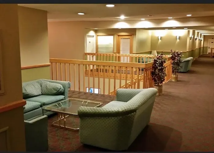 Super 8 By Wyndham Columbia City