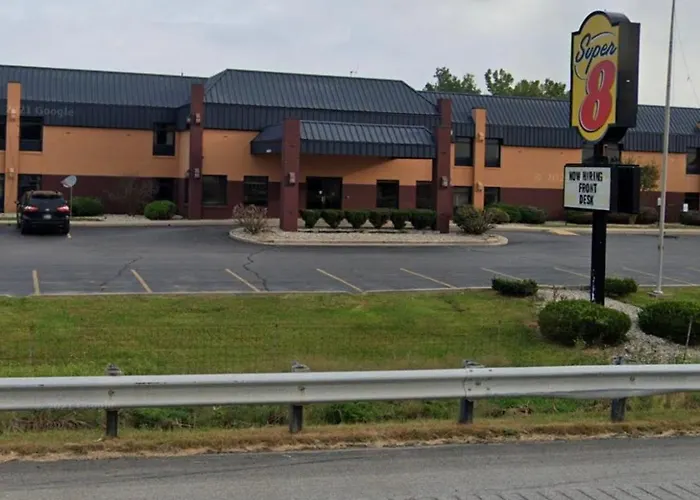 Super 8 By Wyndham Columbia City
