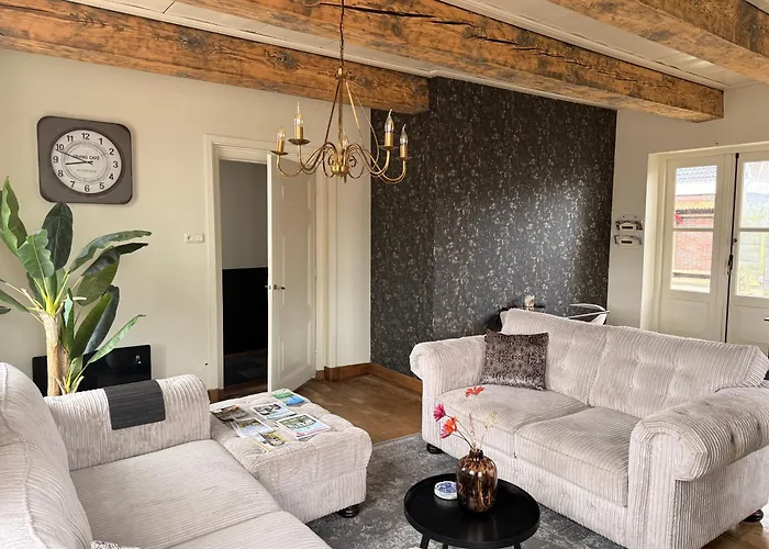 B&B Het Molenhuisje Winschoten - Met Woonkamer & Keuken